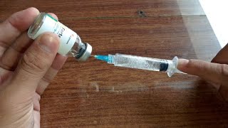 drawing up medication from a vial  ceftriaxone sodium [upl. by Lynden]