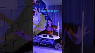 moog theremin theremini [upl. by Ebba335]