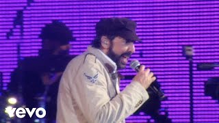 Juan Luis Guerra  Bachata Rosa Live [upl. by Arammat]