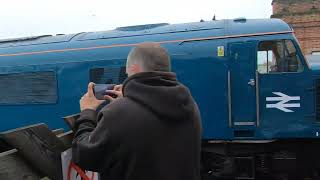 45118 amp 47709 passing through Wakefield kirkgate 81124 [upl. by Eneroc]