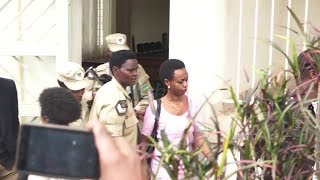 Diane Rwigara yambitswe iroza mu gihe Adeline Rwigara we atagaragaye mu rukiko [upl. by Atteniuq]