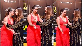 Aishwarya Rai Heart Melting Video When A lady Fan Started Crying After Meeting Her At IIFAnShow [upl. by Gignac]