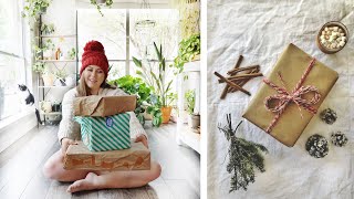 Sustainable Holiday Gift Guide 🎁🌲❤️  zero waste amp ecofriendly [upl. by Latoyia]