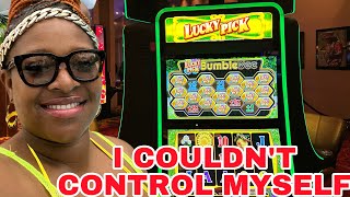 GAMBLE WITH PEACH 🍑 LUCKY 🍀 PICK 🎰 HAD ME FEELING SO LUCKY 🍀 AT SEMINOLE HARD ROCK CASINO TAMPA FL [upl. by Adnohr]