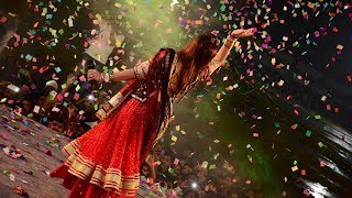 DAY 1 Aishwarya Majmudar Navratri 2017 Surat Part 1 [upl. by Kumagai]