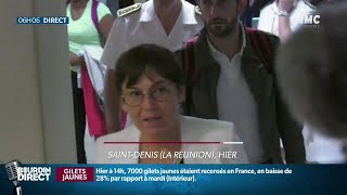 A la Réunion la ministre des Outremer Annick Girardin a été huée puis applaudie [upl. by Nali]