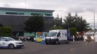 🚨Balacera en plaza comercial Centro Sur deja un muerto y un herido [upl. by Annahaj]