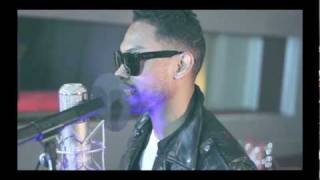 Miguel  Vixen Sure Thing amp Quickie Live Behind the scenes [upl. by Yettie220]