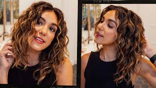 UPDATED WAVY HAIR ROUTINE TUTORIAL natural beach waves tutorial diffuse beginner friendly  2023 [upl. by Absa125]