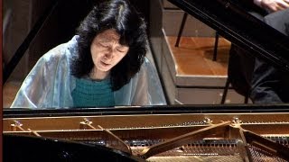 Schumann Piano Concerto  Uchida · Rattle · Berliner Philharmoniker [upl. by Katushka744]