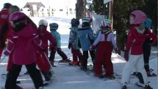 Scuola sci per bambini in Tirolo  Imparare a sciare in Austria [upl. by Hayouqes]