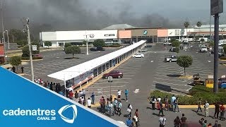 ÚLTIMA HORA Incendio consume toda la plaza de Sendero Ixtapaluca [upl. by Diamond]