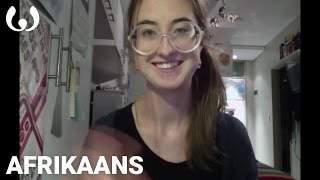 WIKITONGUES Lindie speaking Afrikaans [upl. by Ploss]