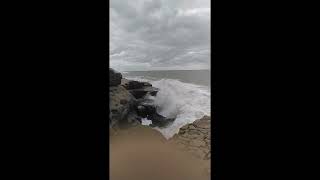 Mar del Plata y sus olas rompiendo en las costas [upl. by Baalbeer308]