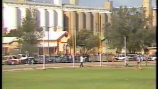 1988 SGL Grand Final Mark Bickley Snaps Goal from the Pocket [upl. by Perrie785]