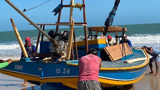 JANGADA PRO MARDO ESTALEIRO PRO REBOQUE E PREPARAÇÕES NA PRAIA DA CAPONGA [upl. by Ettelocin171]