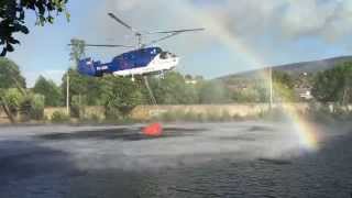 Incendio en Plasencia Sierra Sta Bárbara Helicóptero de extinción de incendios  Kamov 32 [upl. by Newob]