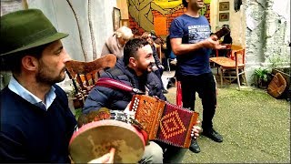 La tarantella di Alessandria del Carretto a Napoli [upl. by Aliekat]