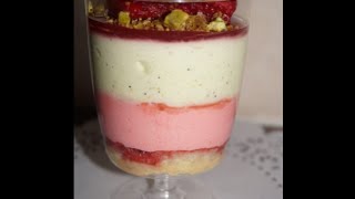 verrines bavarois fraise et pistache بافاروا بالفستق و الفراولة [upl. by Narag126]