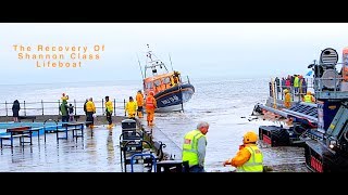 Shannon Class RNLI Lifeboat Recovery amp Live Launch Hoylake Wirral [upl. by Annyrb663]