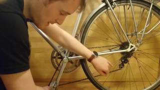 Rehook Demo  Get Your Chain Back on Your Bike in 3 Seconds [upl. by Aicilehp]