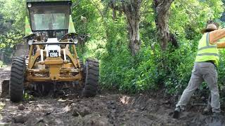 Trabajos de terraceria en San José del Boquerón [upl. by Hareemas]