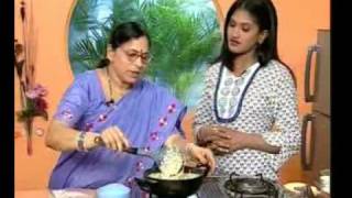 Recipes  Palakura Chukkakura Kadi  Nuvvu Pappu Chekkalu  02 [upl. by Ash909]