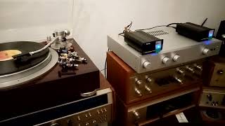 AudioLab 8200A  Phono Pre Amp PS Audio  IIa  JJ Cale quotHold Onquot [upl. by Peyter674]