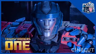 😎 ¿AH NO PUES MIREN ESTO 💪  Transformers One  Clip en Español 🔥 [upl. by Spiers]