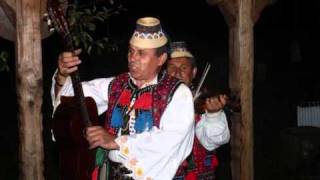 Traditional music from MaramuresRomania Foc te arda mintea me [upl. by Bobker]