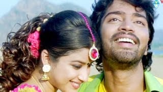 Allari Naresh Selling Jasmine Flowers Comedy Scene  Seema Tapakai [upl. by Nolak]