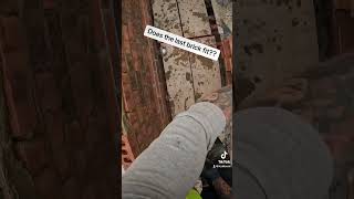 How pricework bricklayers get it done 👊🏻🧱 bricklaying brickwork asmr trowellife art brick [upl. by Ennaeiluj]