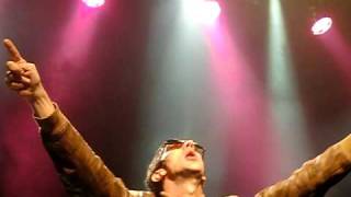 Richard Ashcroft  Bittersweet Symphony  London 16062010 [upl. by Tommi]