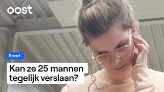 Supertalent Lisa 19 gaat voor wereldrecord op het dambord  Oost [upl. by Urbannal]