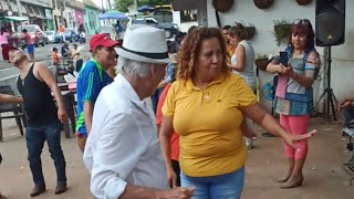 BAILE Y NO ES EN LA PLAZA LIBERTAD 🇸🇻💃🕺 [upl. by Redan]