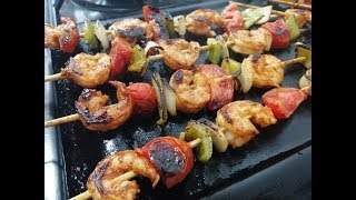 BROCHETAS O PINCHOS DE CAMARONES A LA PLANCHA FÁCILES Y DELICIOSOS [upl. by Atinod]