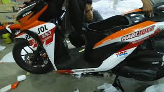 VARIO 125 REPSOL [upl. by Ettenej124]