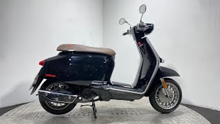 LAMBRETTA V125 SPECIAL FLEXI MUDGUARD GLOSS BLACK 2024 5 MILES PRE REG WALK AROUND  RUNNING VIDEO [upl. by Welch]