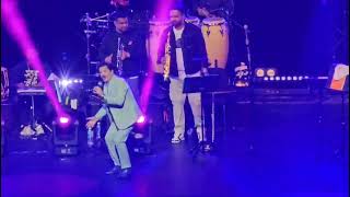 Udit Narayan live performance  Chand chupa badal mai  lovely song and superb voice must watch [upl. by Oeflein]