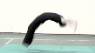 ACROBATICA  Flic Flac Tutorial How to Do a Back Handspring Dimostrazione 17 [upl. by Lah]