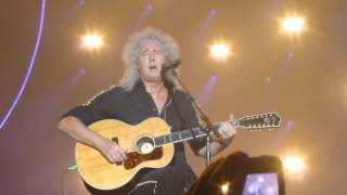 Brian May sings Fog on the Tyne Metro Radio Arena 13115 [upl. by Ciaphus48]