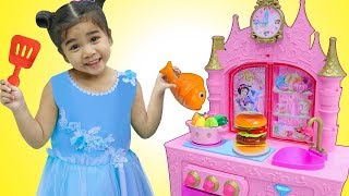 Suri Pretend Play w Food Toys for Princess Kitchen [upl. by Salena]