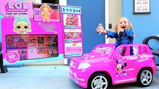 МОДНЫЙ ПОДИУМ ЛОЛ ЗОЛОТАЯ КУКЛА ЛОЛ LOL SURPRISE POPUP STORE  DISPLAY  video for kids [upl. by Eentrok855]