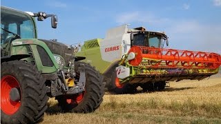 CLAAS Lexion 750 drischt Weizen [upl. by Boony296]