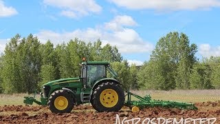 John Deere 7920 con Cultivador Gil de 6M [upl. by Allecram]