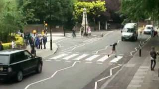 Abbey Road TODAY Secret Filming of people at the The zebra crossing beatlemania [upl. by Kamin]