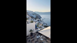 🇬🇷🏘️ Oia à Santorin  Charme et Beauté Méditerranéenne 🏘️🇬🇷 [upl. by Holbrooke]