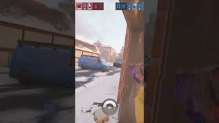 Sorry for the quality in the second clip I don’t know what happened console rainbowsixsiegeconsole [upl. by Yul]