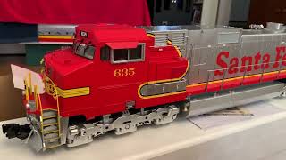 Reviewing the New Bachmann GScale Dash 9 [upl. by Acinorehs]