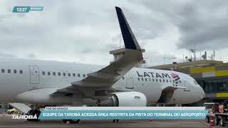 Equipe da TV Tarobá acessa área restrita da pista do aeroporto de Foz do Iguaçu [upl. by Arteid]